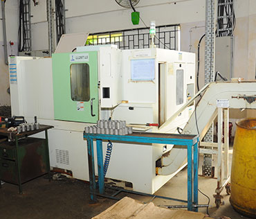 LMW LL25TL25 2016 - TURNING, FACING , TAPPING, DRILLING, THREADING, GROOVING, BORING